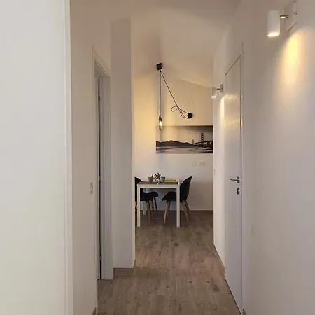 Petrarca Super Attico